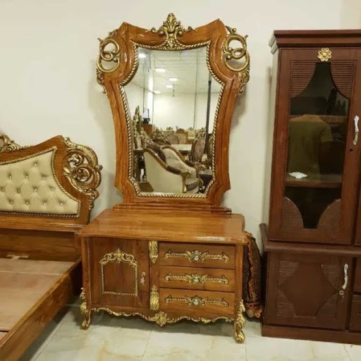Gorgeous Dressing Table
